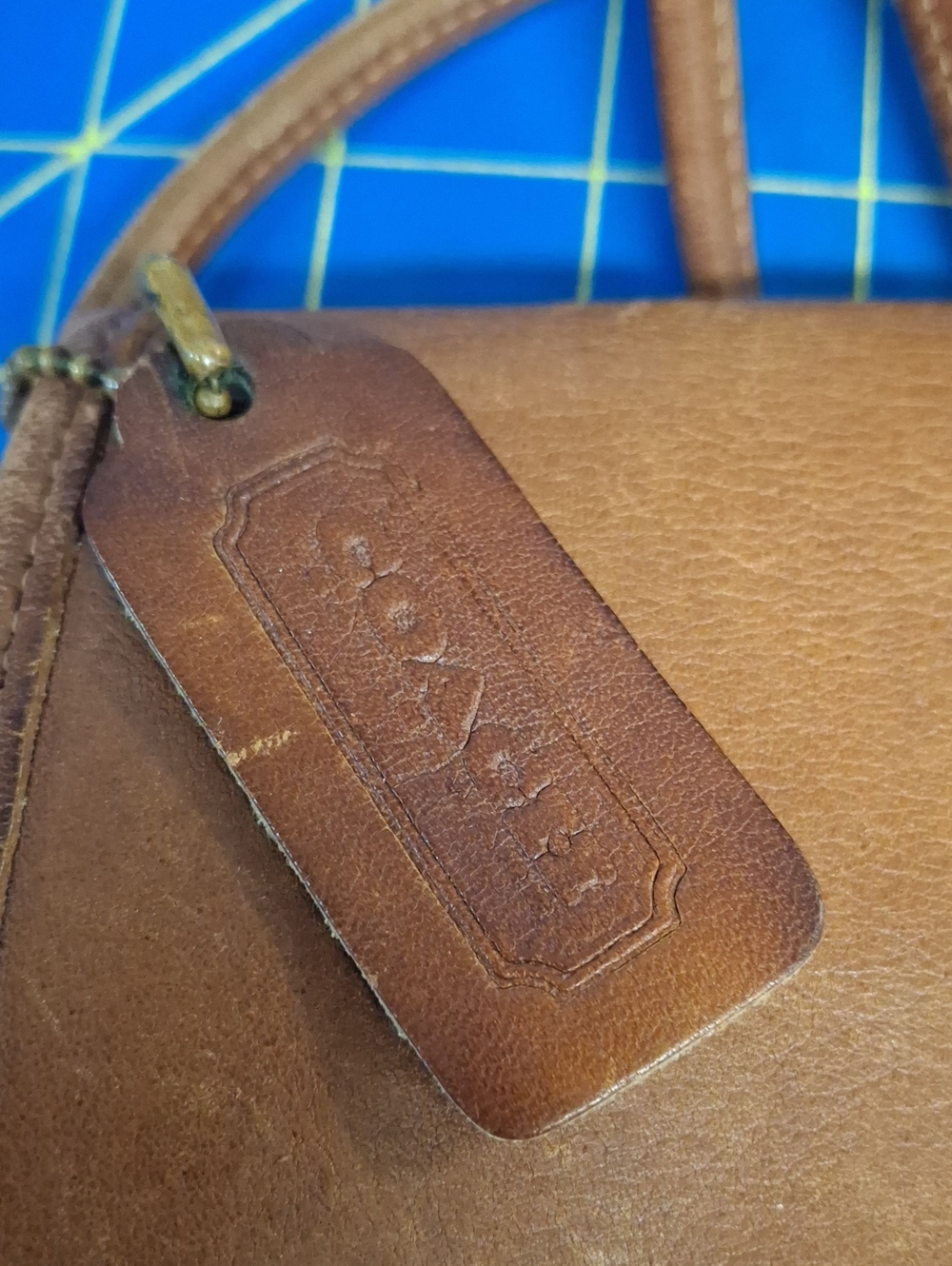 Vintage Coach Brown Leather Crossbody Bag Turn-Lock Brass Closure - Picture 5 of 16